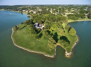 2 Chilton Point Rd, Rockwall, TX 75032