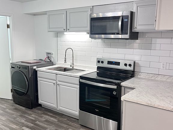 4th image of 10240 Chapman Hwy #19