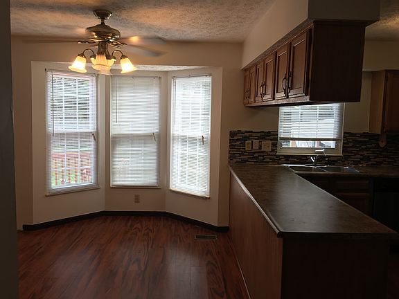 Dining/Kitchen