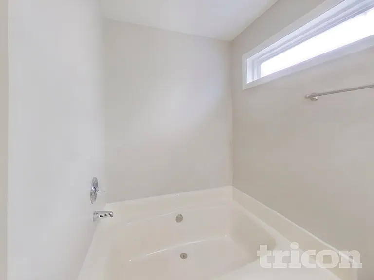 800 Chaney Woods Dr — Photo 12