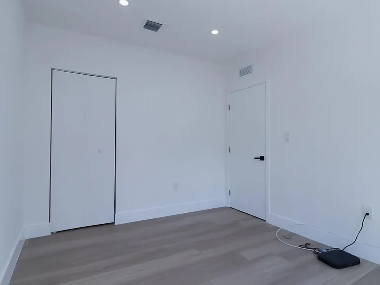 3040 NW 13th Ave #1 — Photo 16