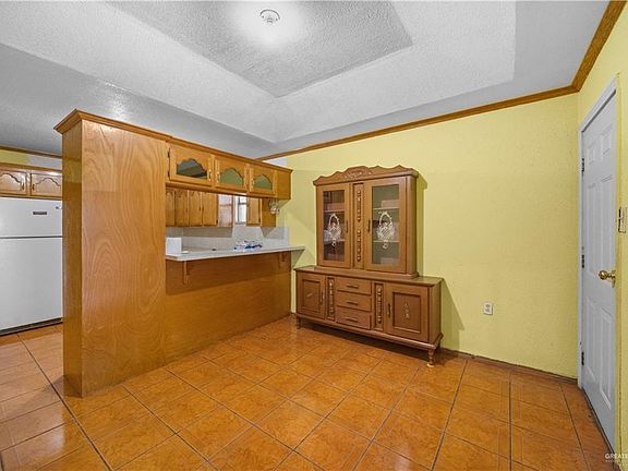 4th image of 5315 E Rogers Rd