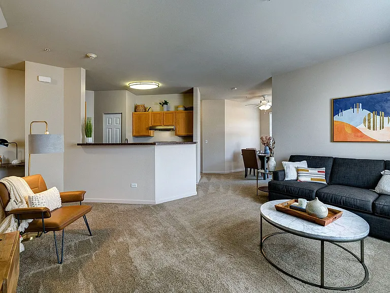 Farmington Lakes Apartments — Photo 35