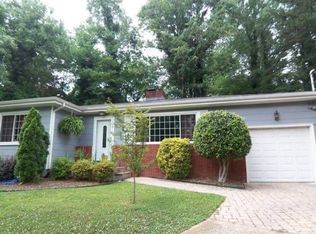 3820 Granada Dr, Chattanooga, TN 37411