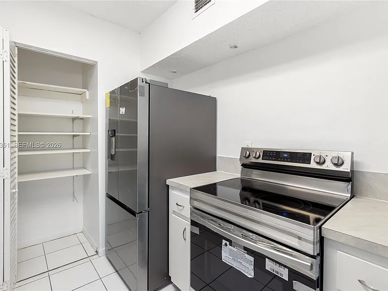500 NE 2nd St #223 — Photo 6