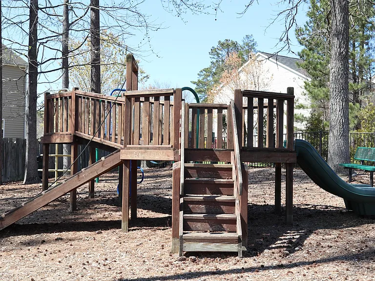 1316 Pebble Creek Xing — Photo 49