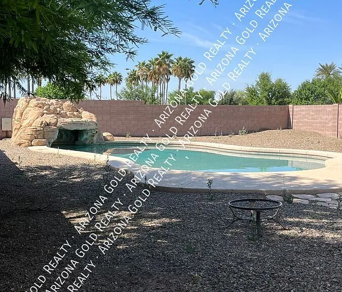 44171 W Adobe Cir — Photo 30