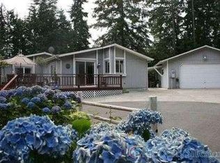628 Island Blvd, Fox Island, WA 98333