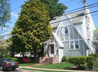 26 Liggett Rd, Valley Stream, NY 11581