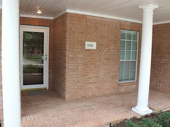 2nd image of 1018 Augusta Dr