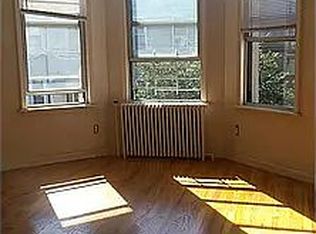 52 Hausman St #3A, Brooklyn, NY 11222