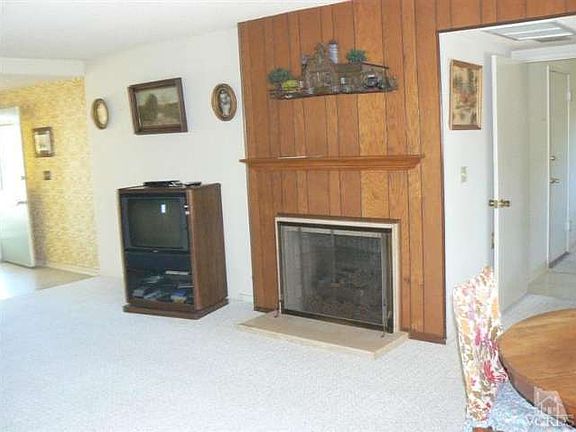 2nd image of 2700 Balboa St
