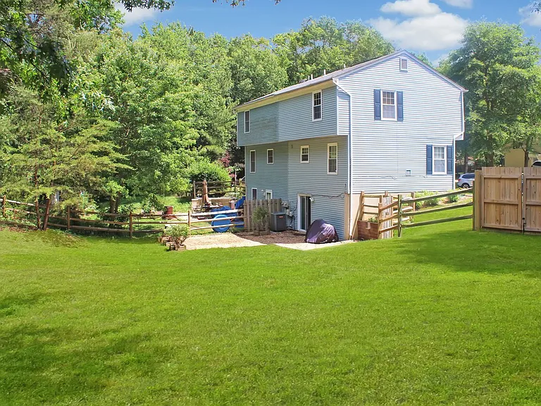 3032 Churchill Ct — Photo 34