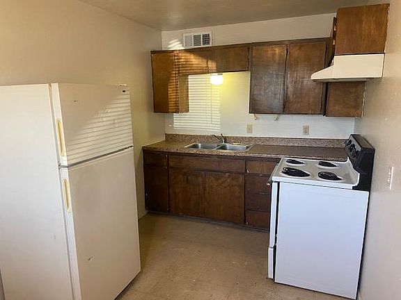 5th image of 1120 Plain St APT C2