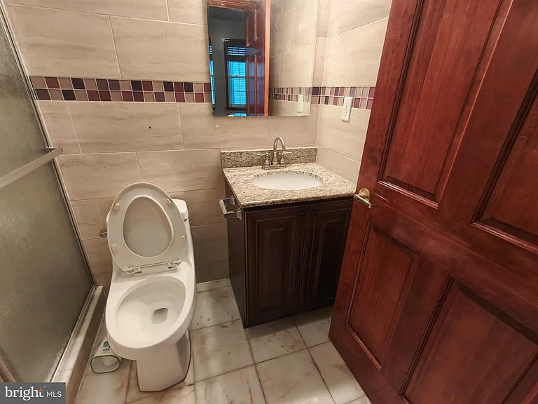 1106 Wallace St #B — Photo 13