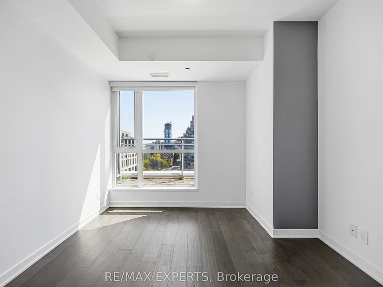 223 Saint Clair Ave W #1007 — Photo 21