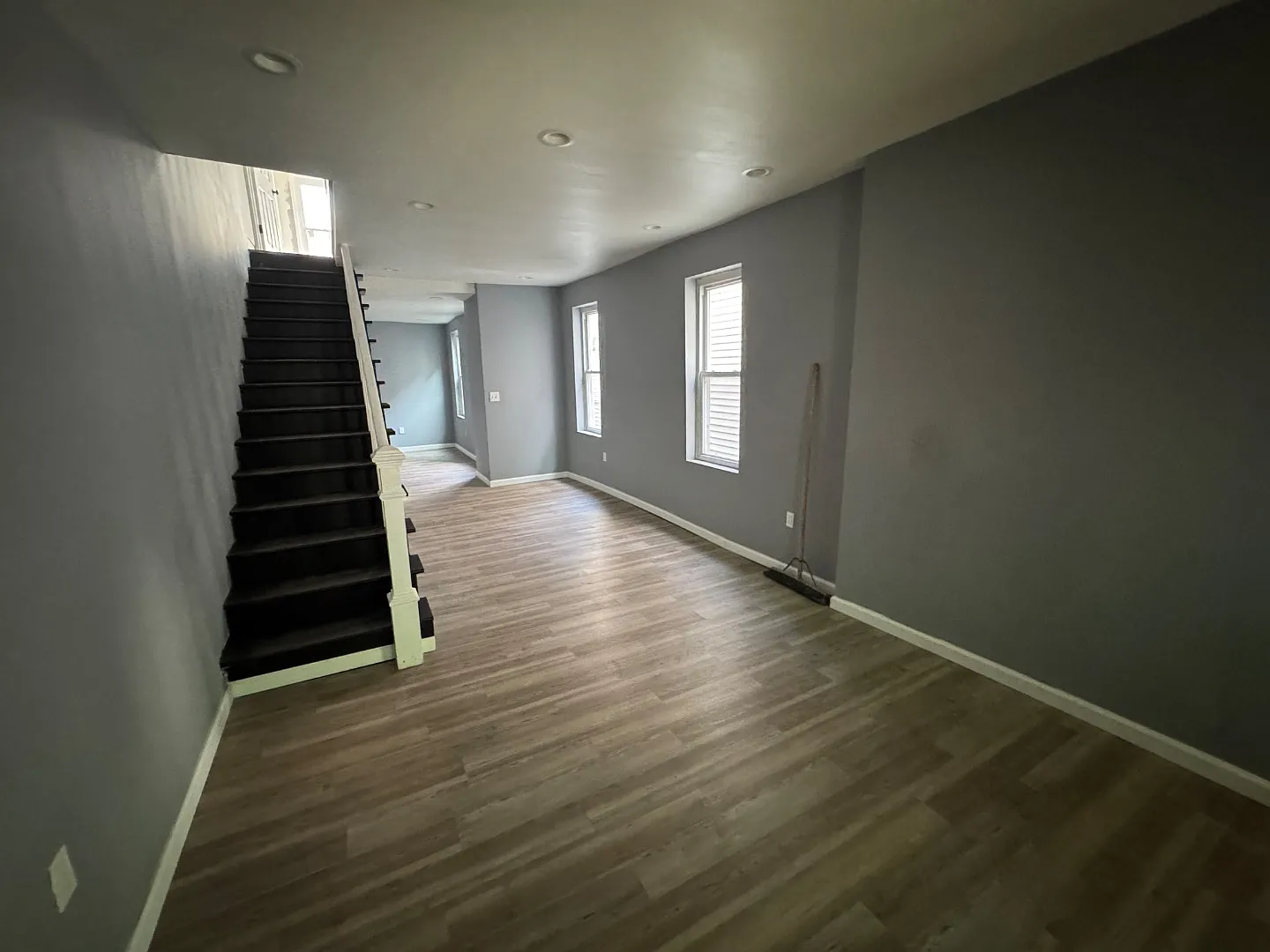 337 Lamokin St — Photo 2
