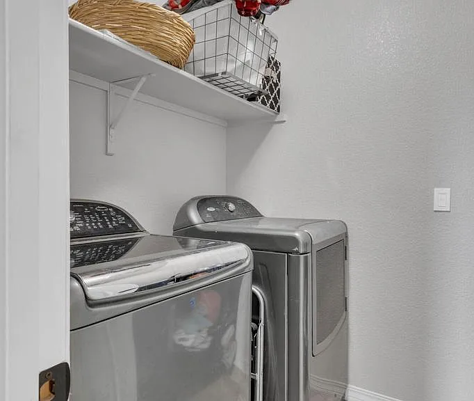 408 Bellwoode Ave — Photo 37