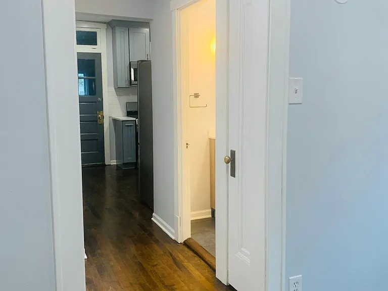 3331 N Neenah Ave #1 — Photo 7