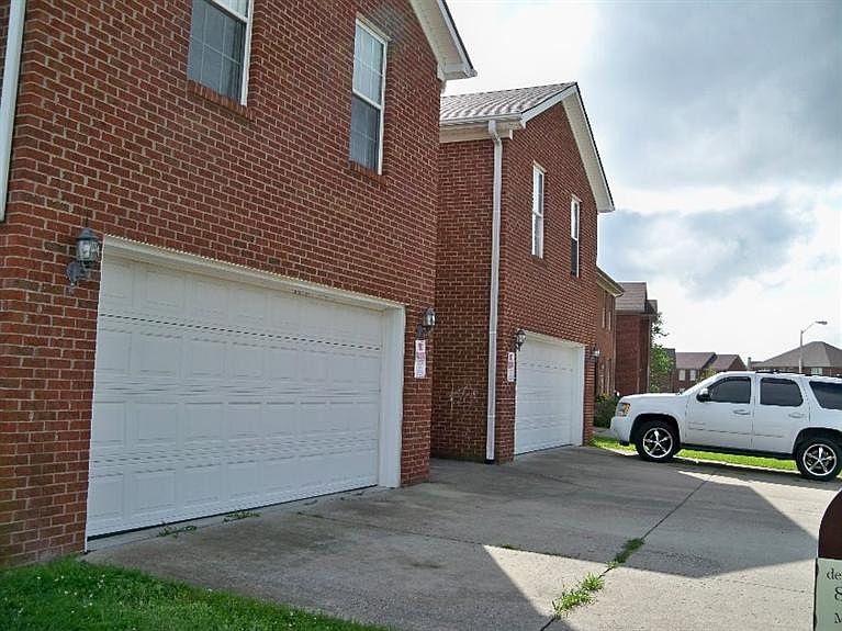 1st image of 653 Sherard Cir #655