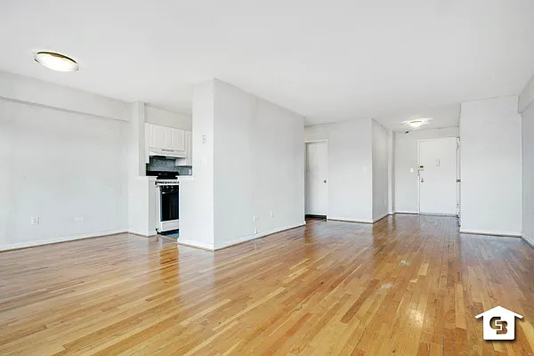 Sold by Coldwell Banker Reliable Real Estate | media 5