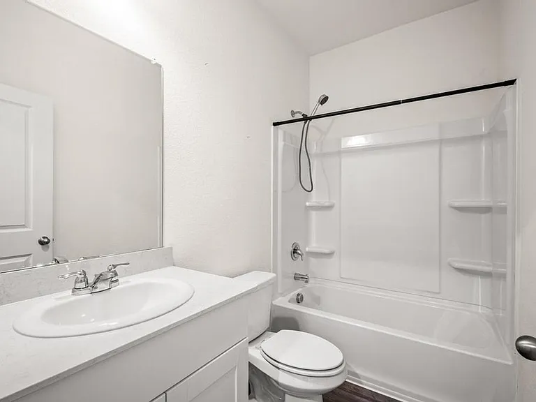 2421 Frio River Rd — Photo 22