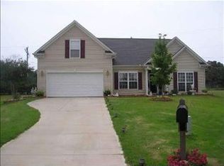 430 N Musgrove Ln, Duncan, SC 29334