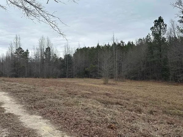 1626 Yankee Rd, Lugoff, SC 29078