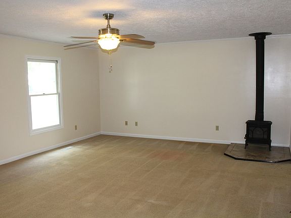 4th image of 2716 Preakness Dr