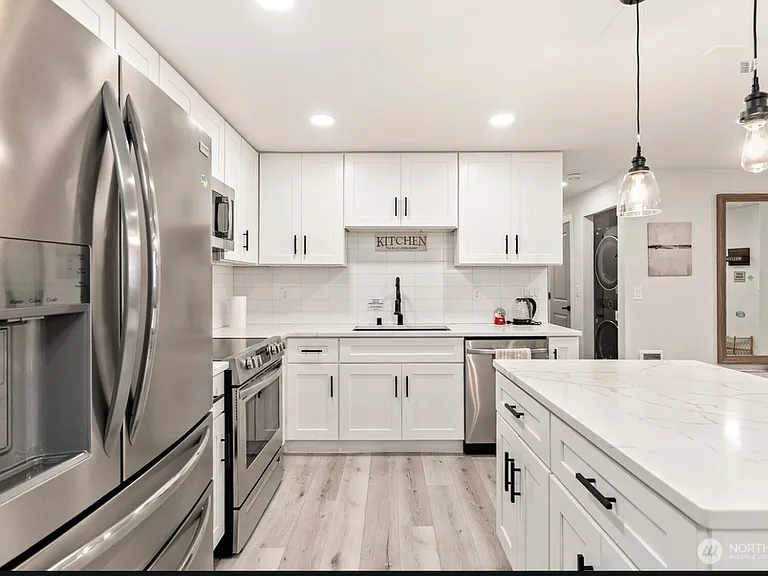 1516 Lafayette St S #B — Photo 6