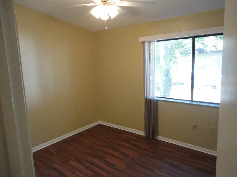 2147 SW 39th Way — Photo 10