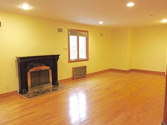 5th image of 82-22 189th St