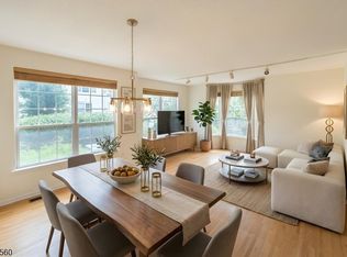 49 Wildflower Ln, Morristown, NJ 07960