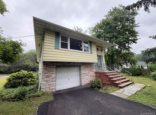 198 Cardean Place, Pearl River, NY 10965