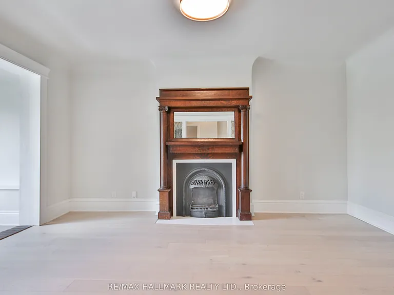 639 Broadview Ave #MAIN FL — Photo 7