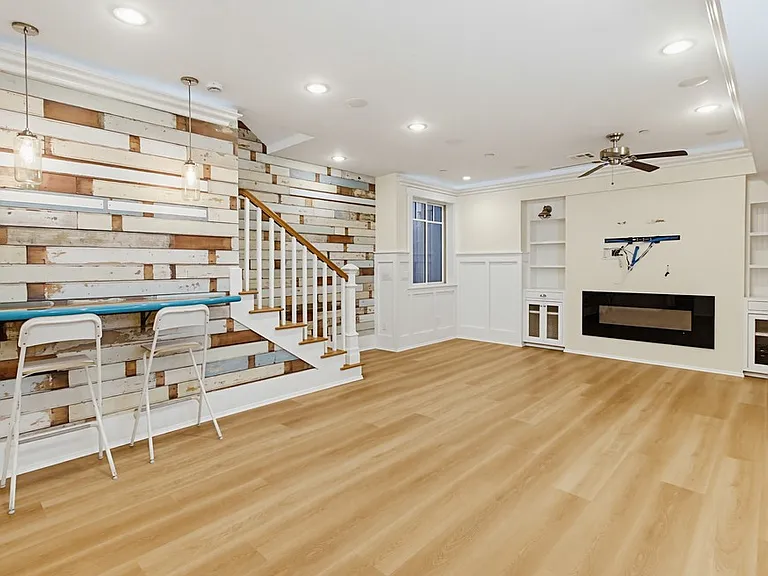 464 C Ave — Photo 11