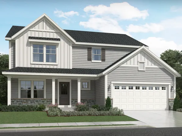 2545 Iowa St, Crown Point, IN 46307