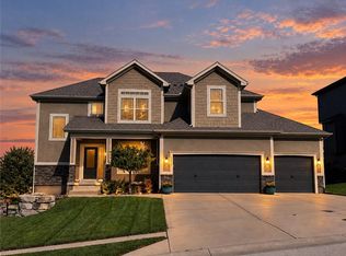 1212 High Ridge Ct, Raymore, MO 64083
