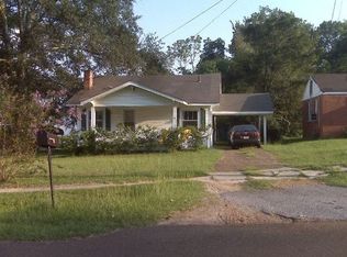 407 E Franklin St, Carthage, MS 39051