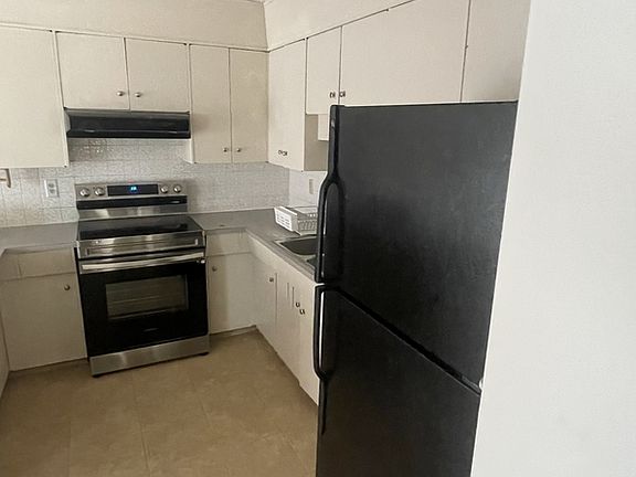 4th image of 3518 78th St NW