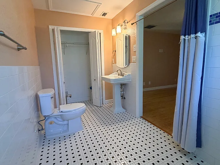 1648 Summerdale Dr S — Photo 14
