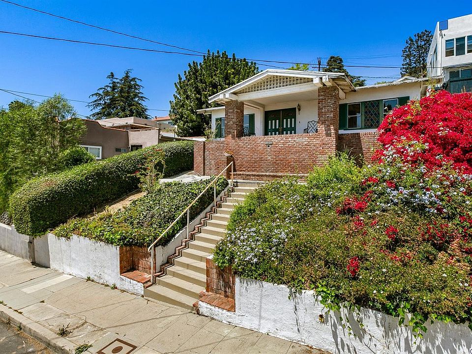 1st image of 3535 Dahlia Ave