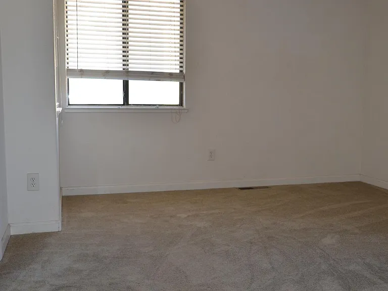 1924 Manor Pl #1 — Photo 14