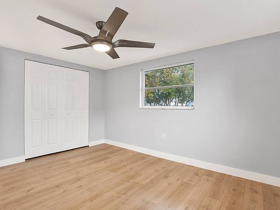 4th image of 5200 Dove Dr