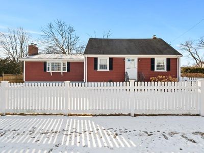 21 Armand Ave, Lowell, MA, 01852