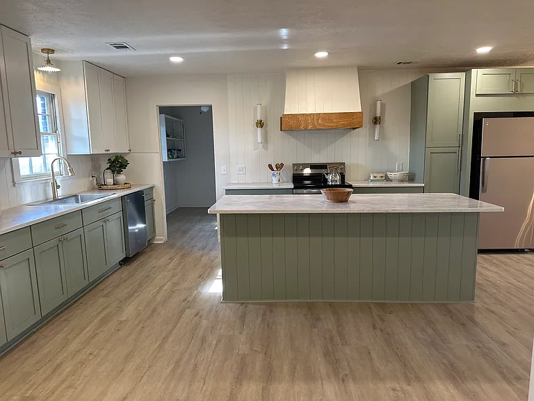 1910 Kittrell Dr — Photo 11