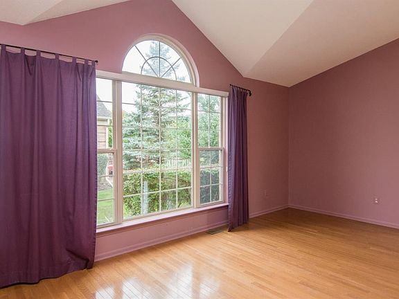 3rd image of 345 Carson Dr Unit 153