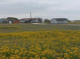 147 Lago Dr, Sandia, TX 78383