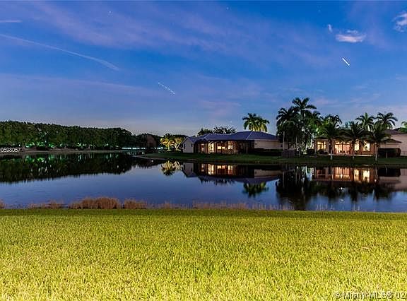 5th image of 2534 Eagle Run Cir
