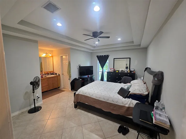 12531 La Rochelle Dr — Photo 5